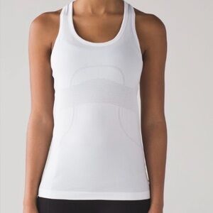 Lululemon Swiftly Tech Racerback size 4